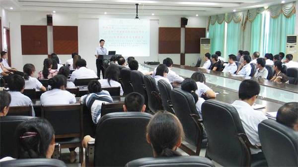 煒林納員工安全生產(chǎn)月之生產(chǎn)培訓