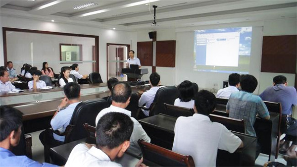 煒林納員工安全生產(chǎn)月之生產(chǎn)培訓